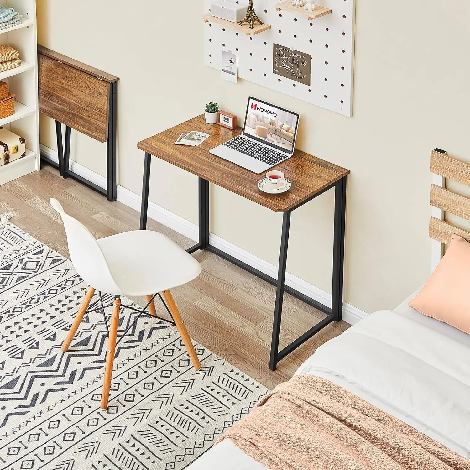 Folding Computer Desk – 31.5" Space-Saving Table